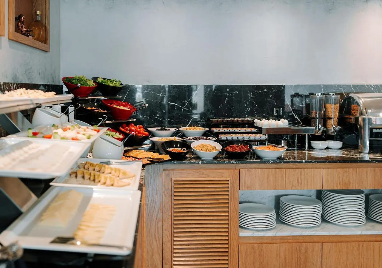 Invite Hotel Corner טראבזון