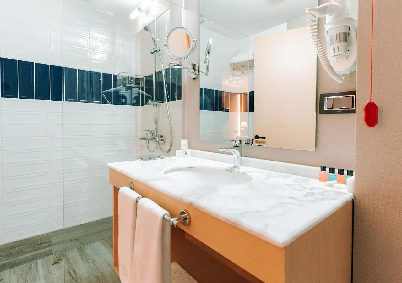 Invite Hotel Corner טראבזון