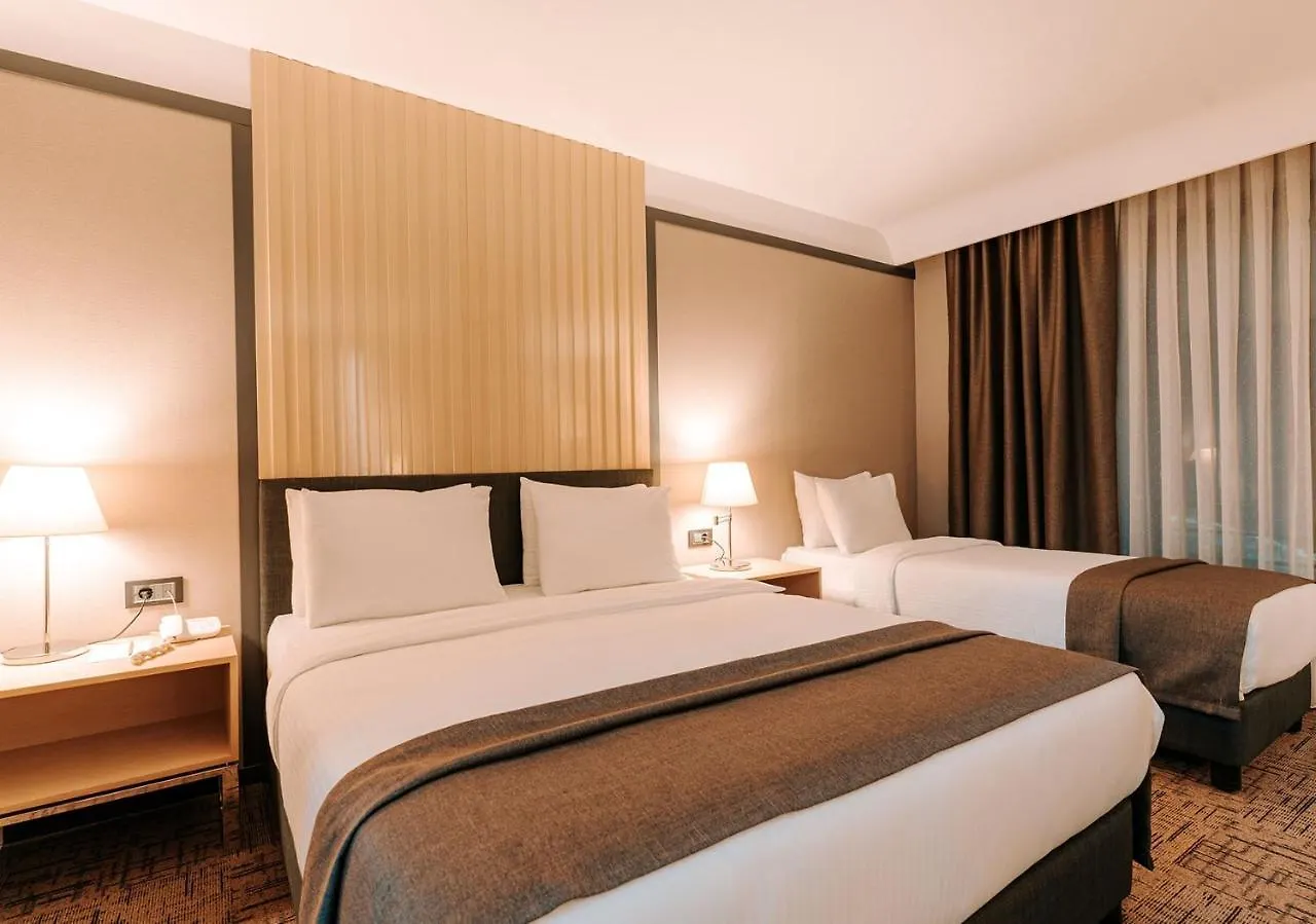 Invite Hotel Corner טראבזון 4*,